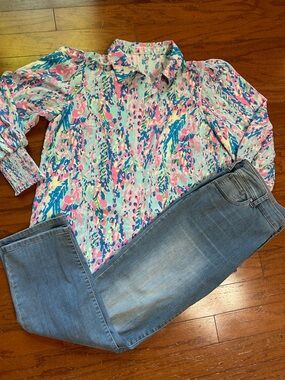 Chico’s Straight Leg Jeans